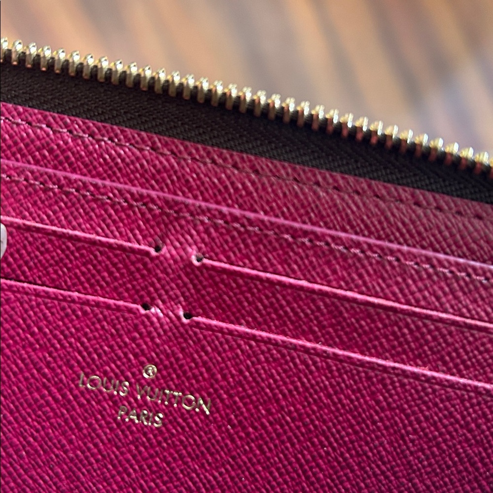 Louis Vuitton Brown and Gold Wallet - Picture 11 of 12